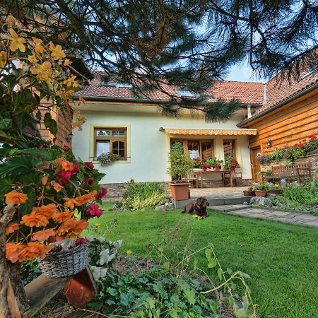 Penzion Sina Pavčina Lehota Exteriér fotografie